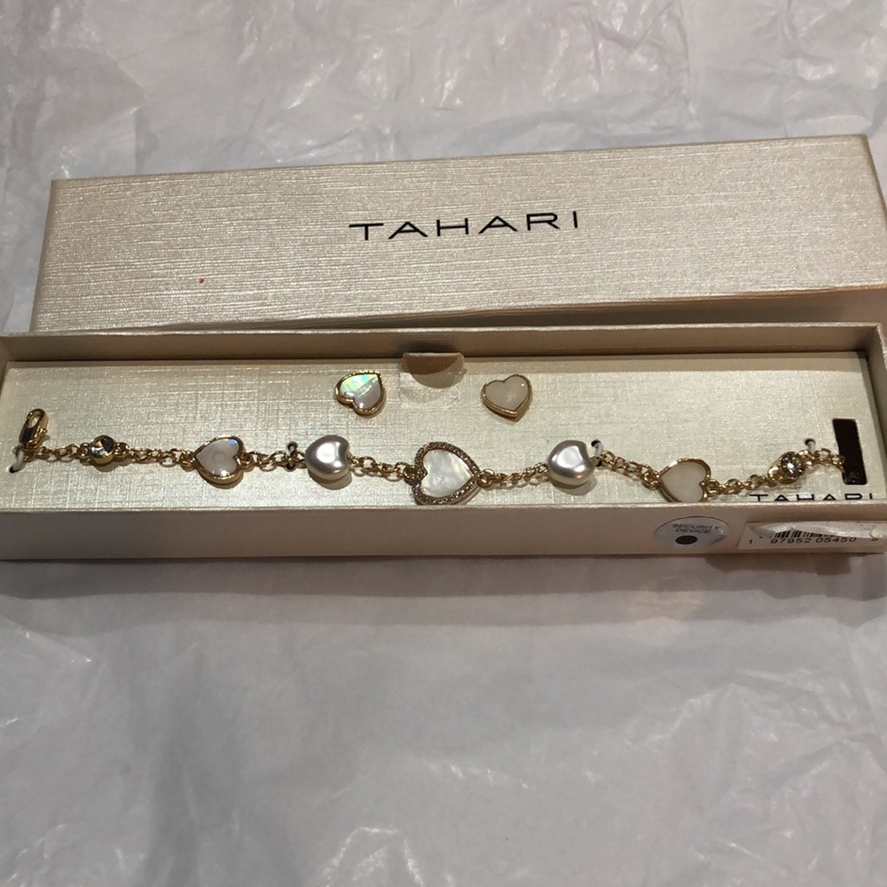 Tahari iridescent freshwater pearl look gold tone pave bracelet earrings set new